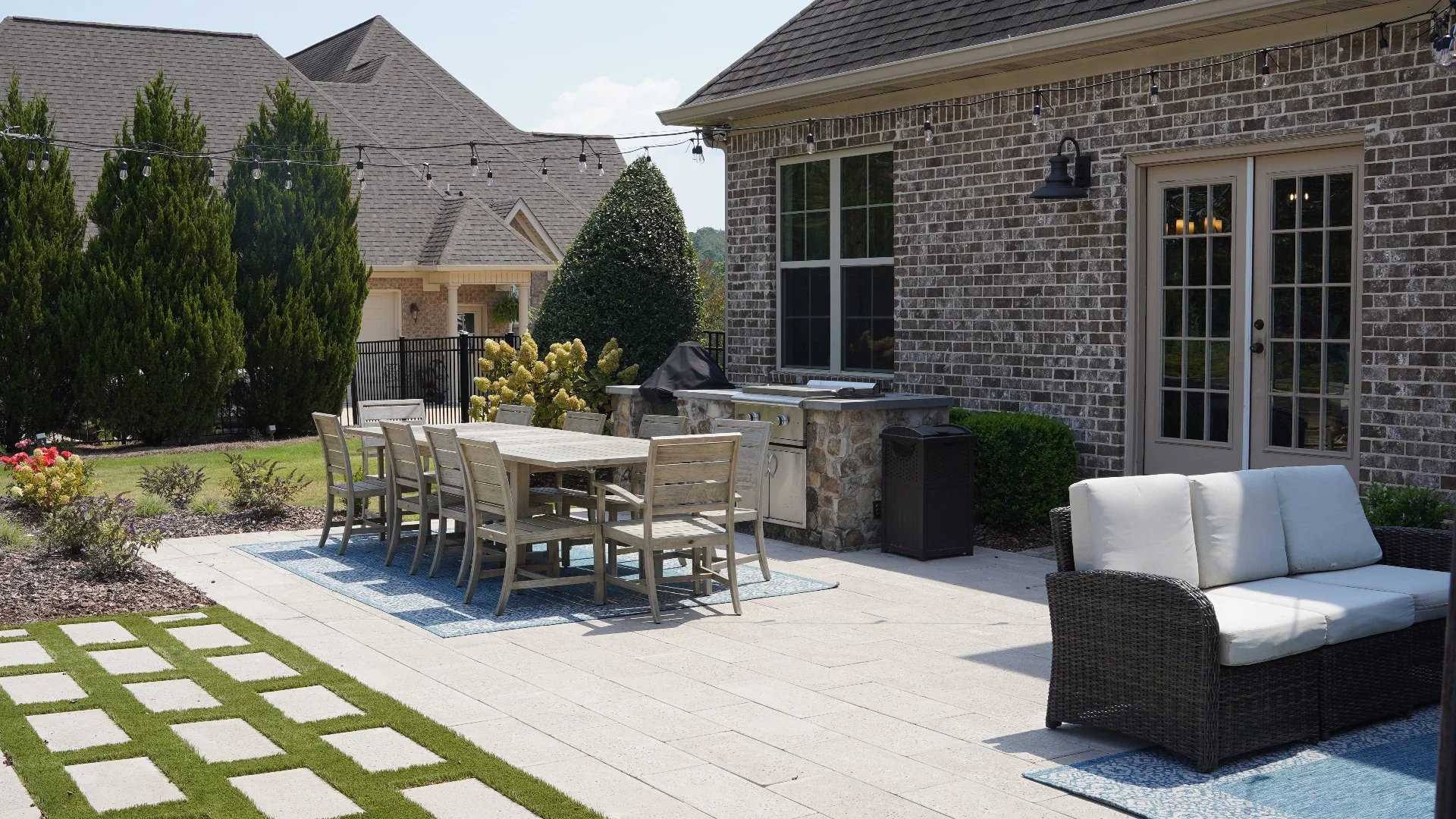 3 Reasons That Make Investing in an Outdoor Kitchen Worth It!